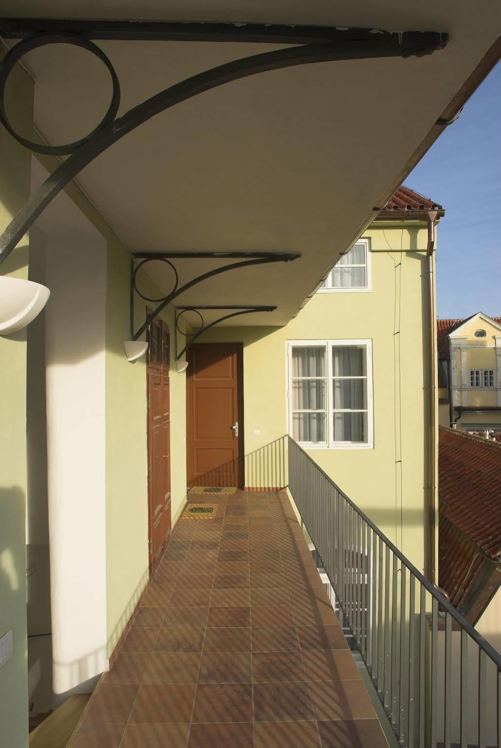 Residence Karlova Прага Экстерьер фото