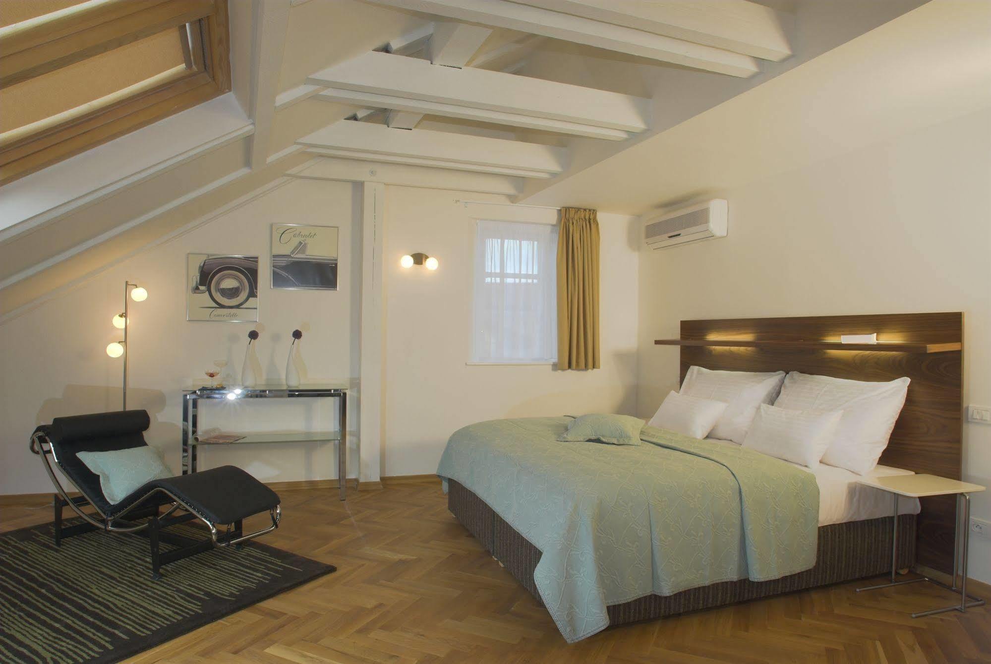 Residence Karlova Прага Экстерьер фото